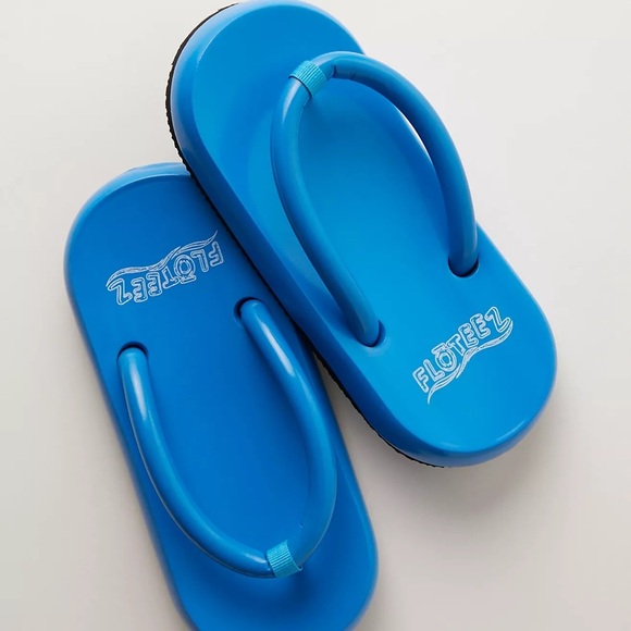 Floteez Blue Pool Float Flip Flops - Picture 1 of 3